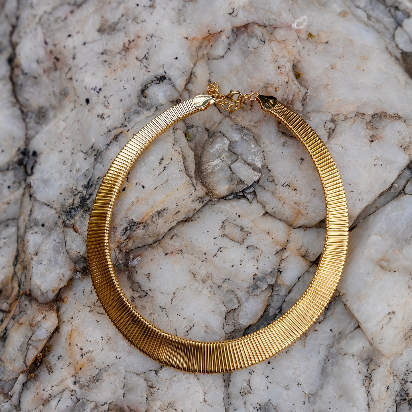 Striped Collar Metallic Necklace