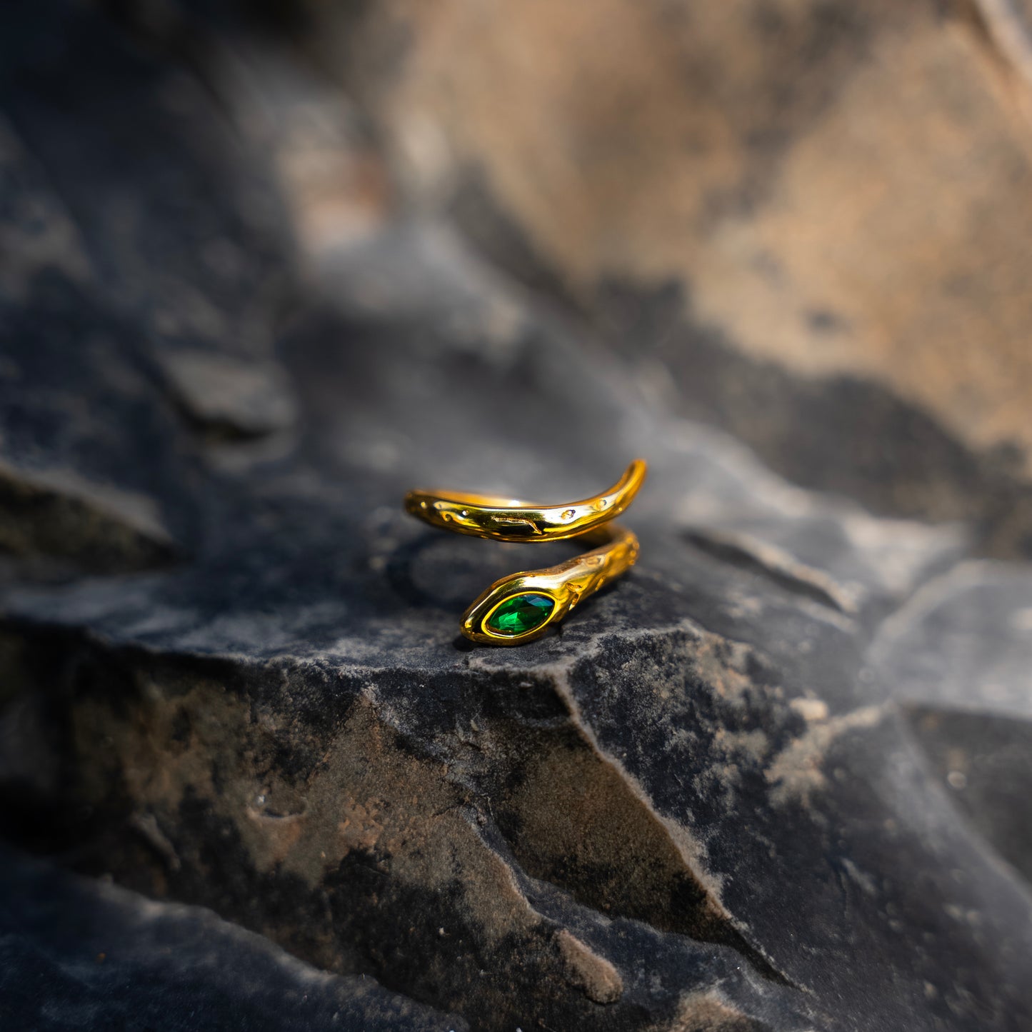 Emerald Snake Ring