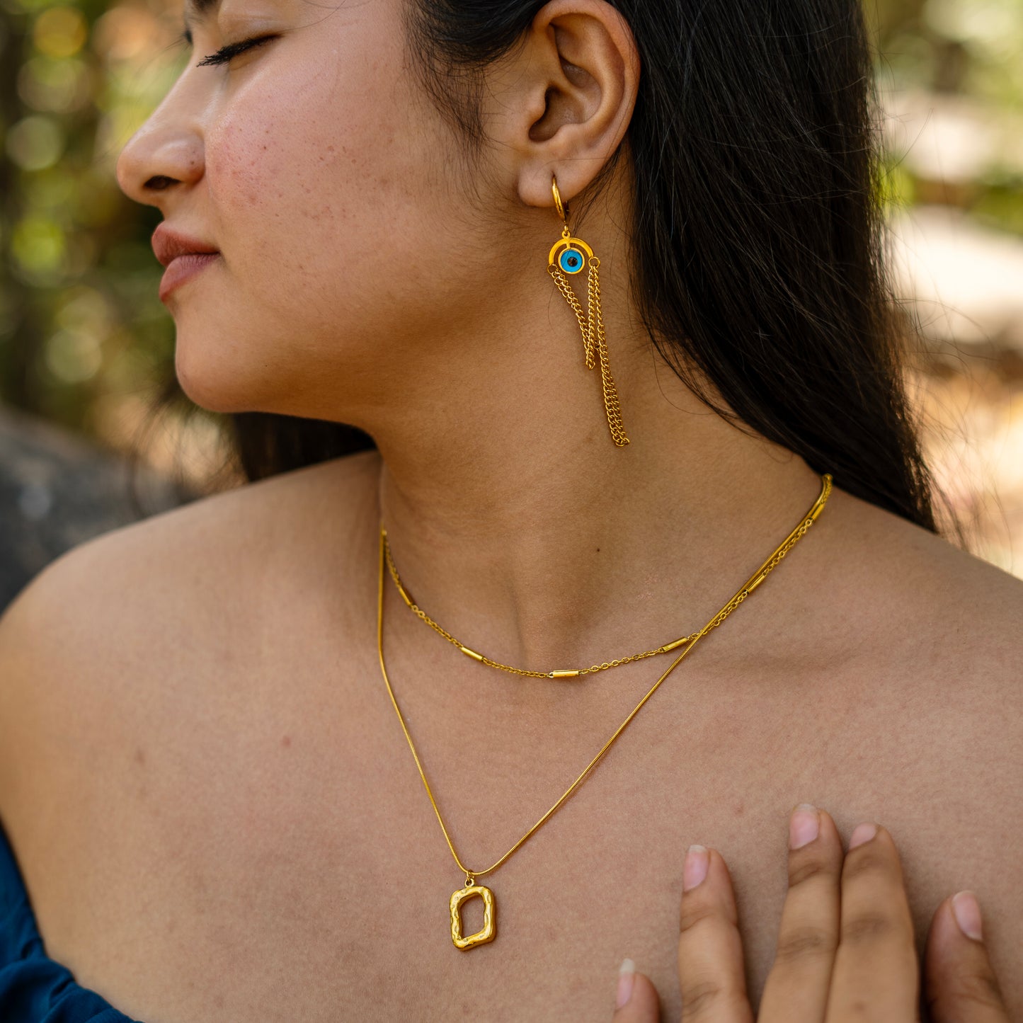 Hollow Square Necklace