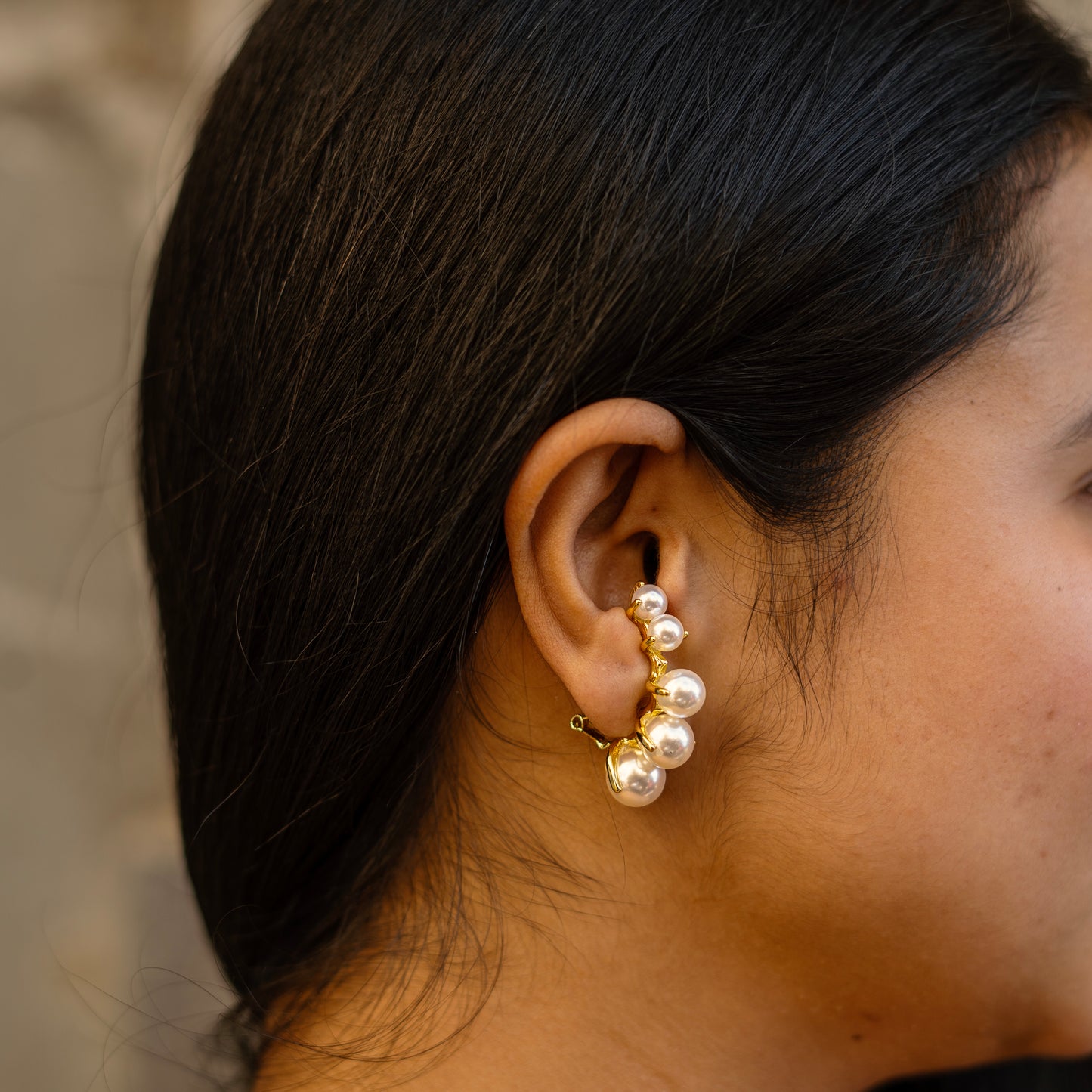 Vertical Pearl Earring