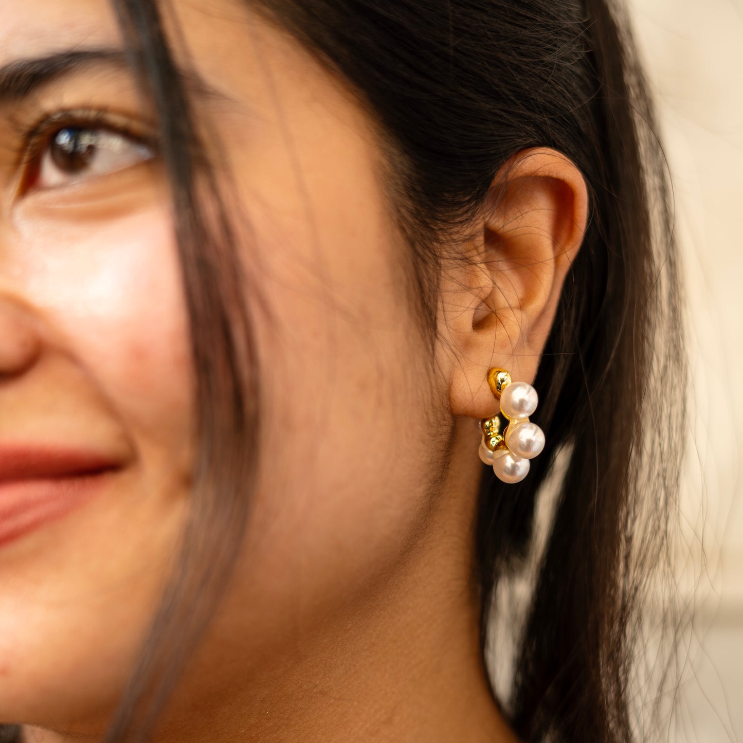 Pearl Round Shape Studs Earring