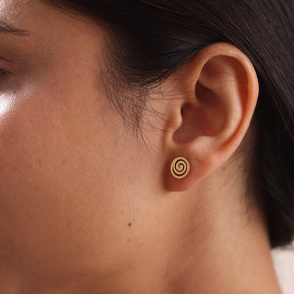 Swirl Studs 18K Gold Plated