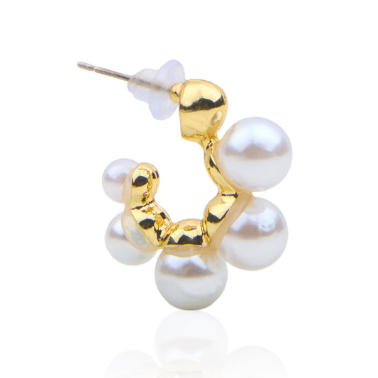 Pearl  Round Shape Studs Earring