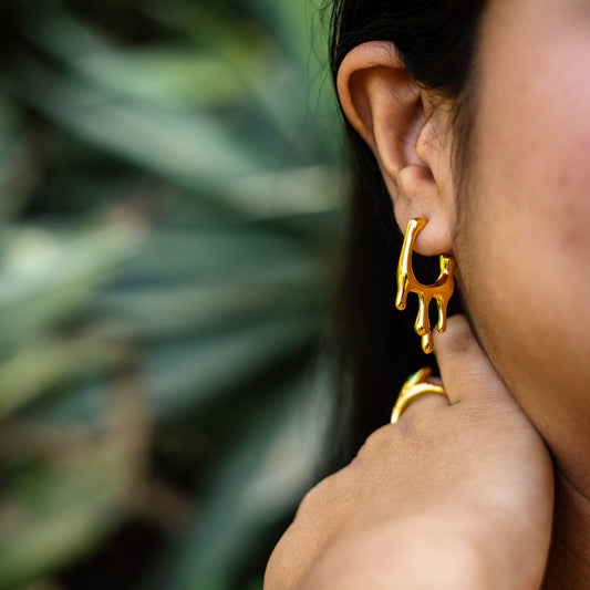 Dripping Gold Earring